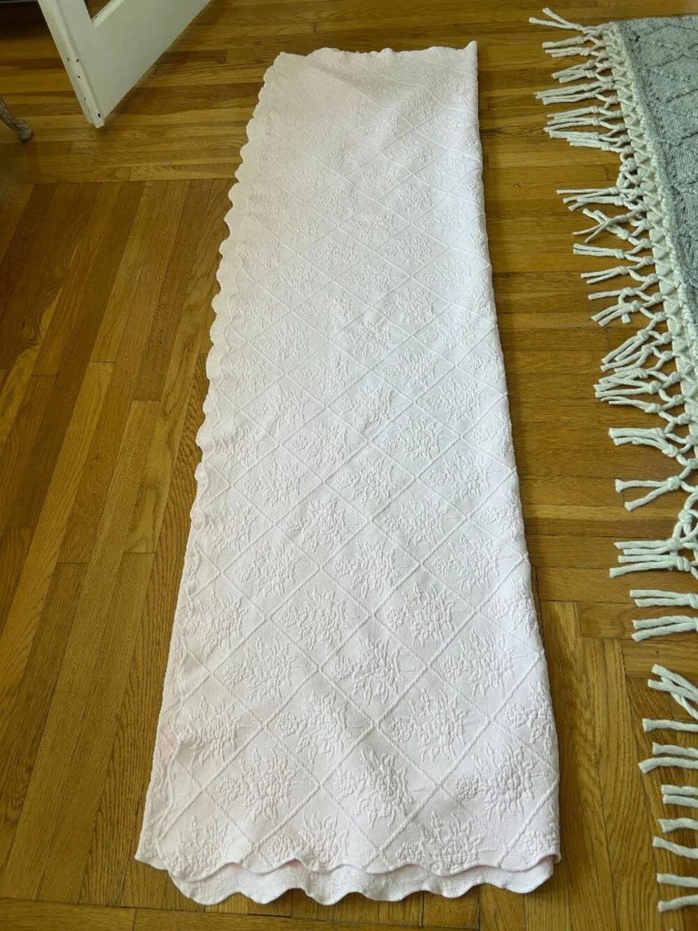 Twin Matelasse Pink Coverlet Bedspread
